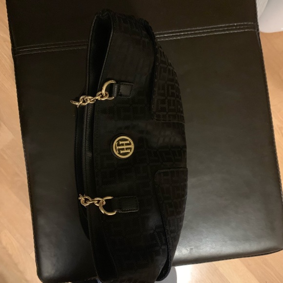 Tommy Hilfiger Purse - Picture 2 of 3